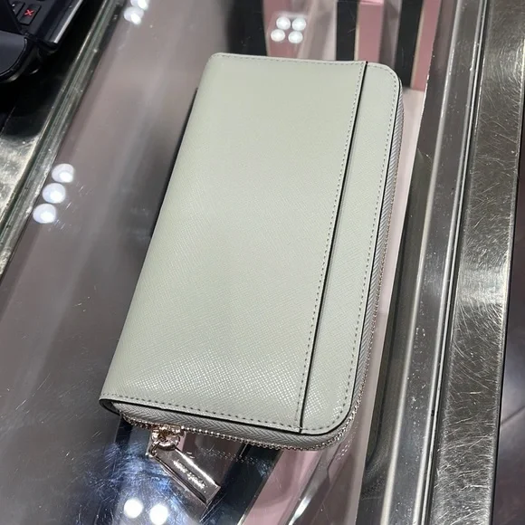 Kate Spade Staci Large Continental Wallet
Sage Bundle - Picture 5 of 16